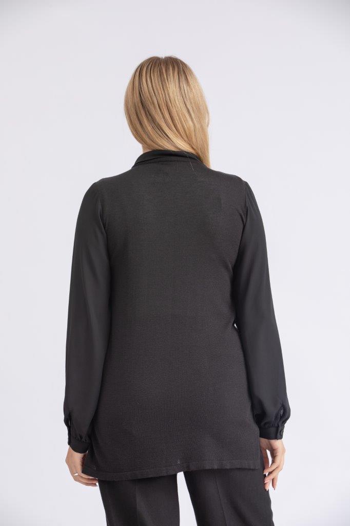 Knitwear blouse