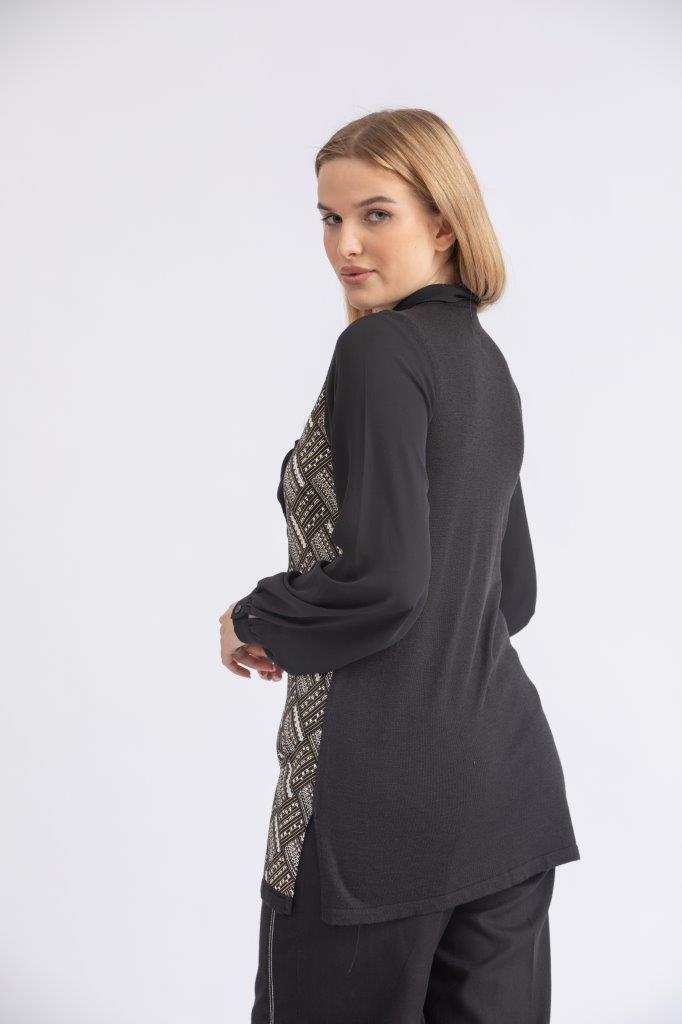 Knitwear blouse