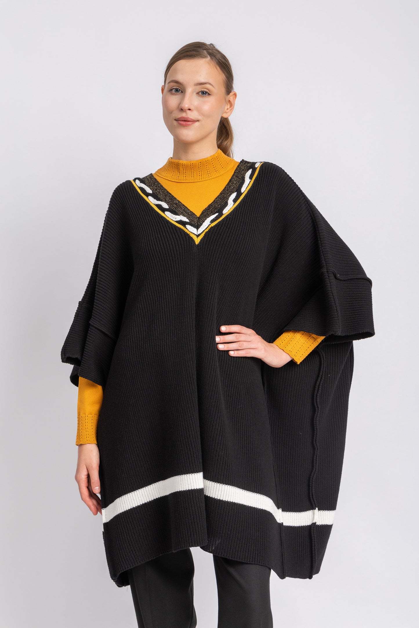 one size knitwear poncho