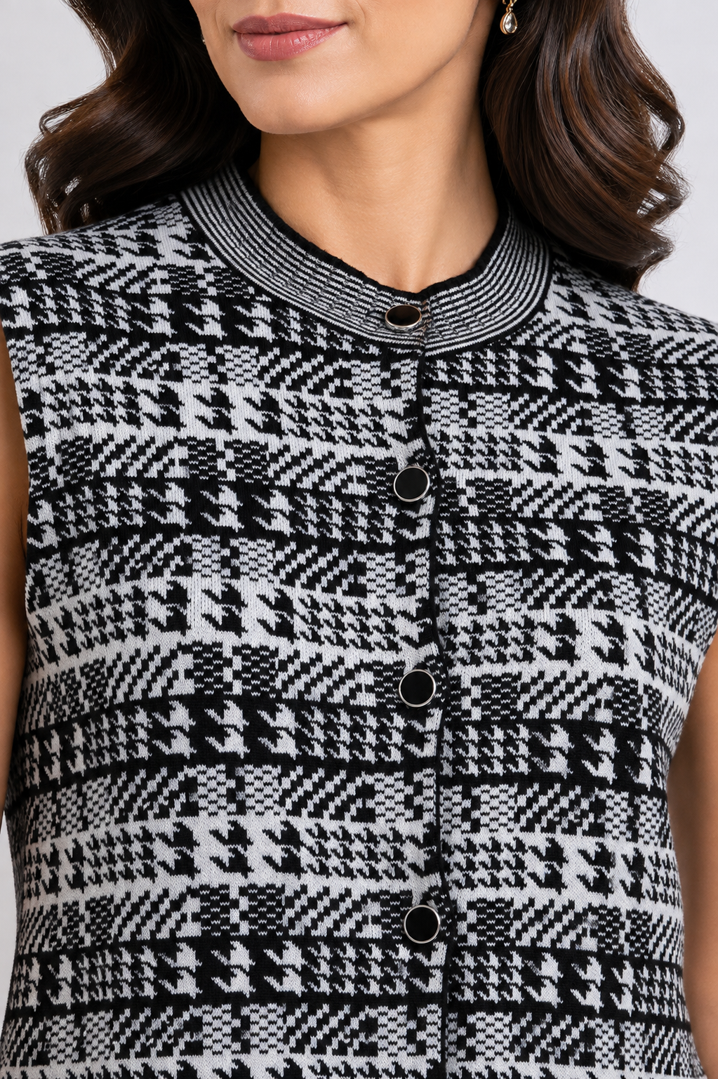 knitwear vest