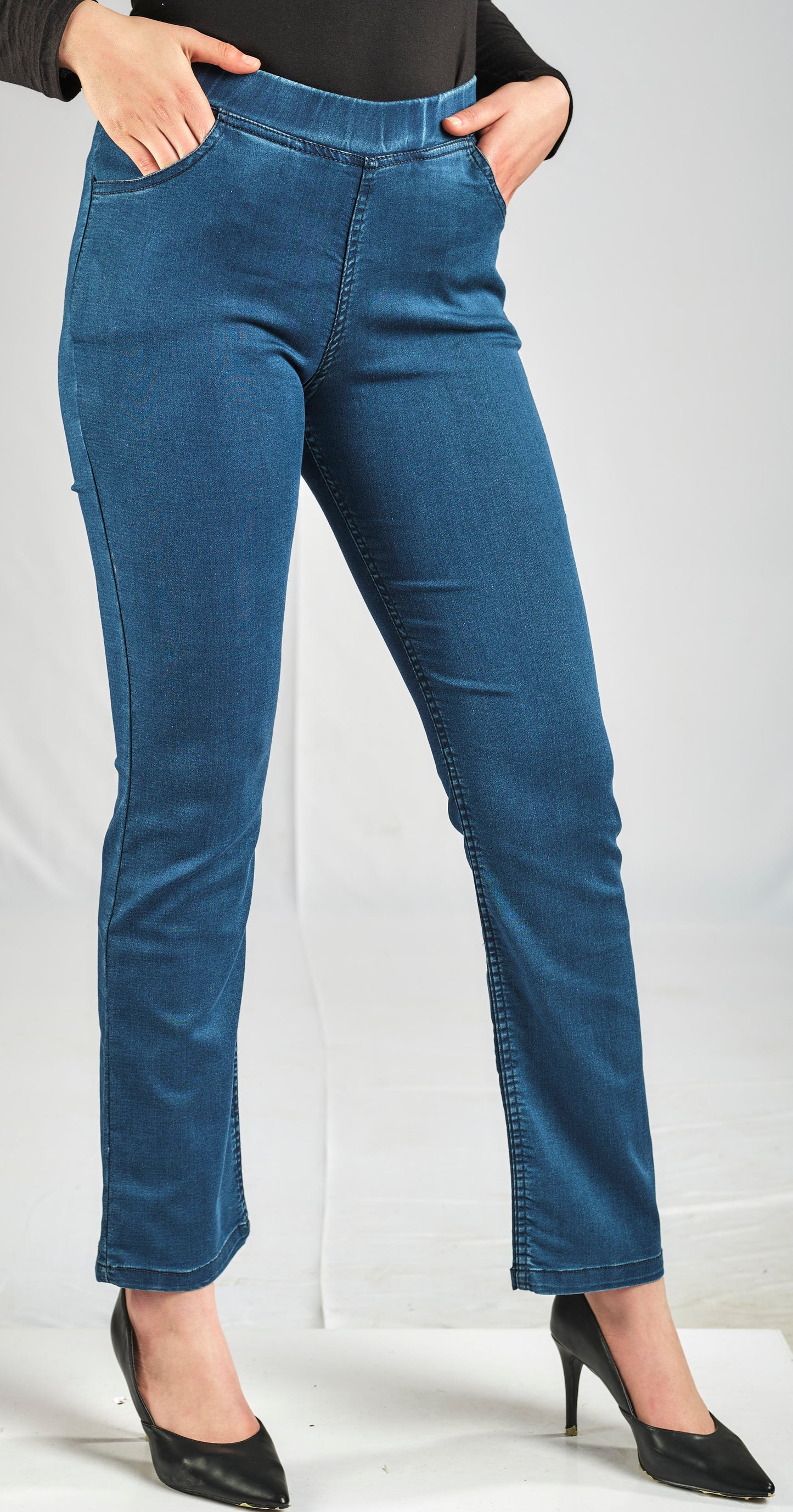jeans pants