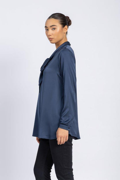 BASIC EVERYDAY SATIN BLOUSE WITH A BOW COLLAR