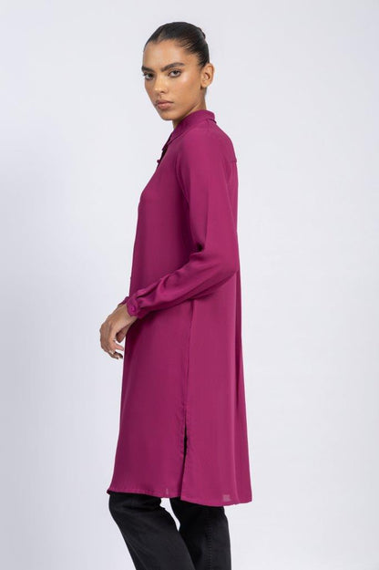 BASIC LONG CREPE CHIFFON SHIRT WITH HIDDEN PLACKET AND SIDE SLITS
