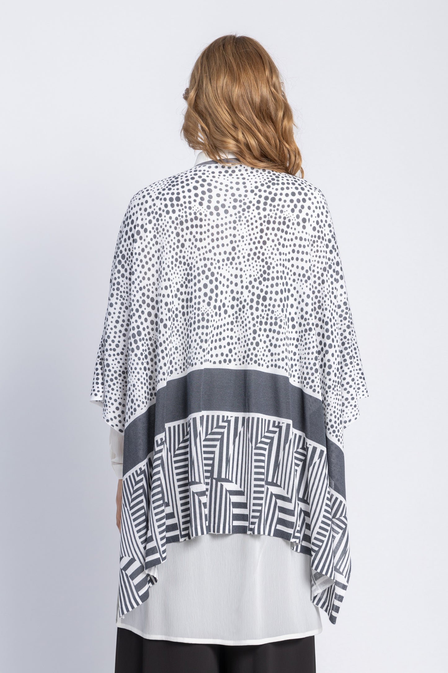 one size knitwear poncho