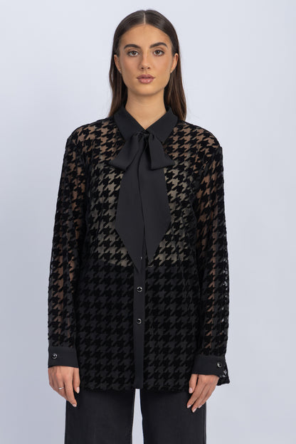 lace shirt