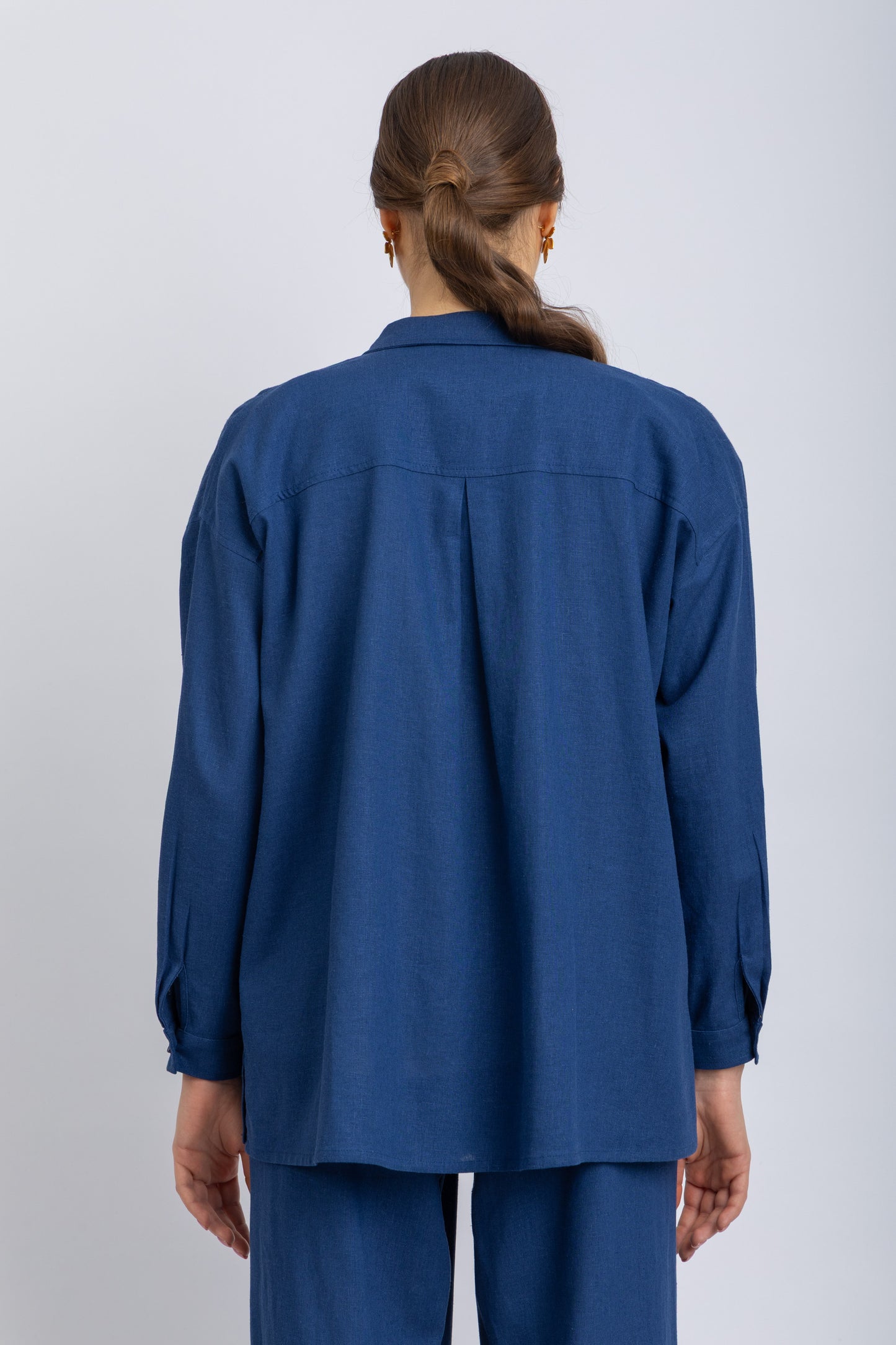 linen shirt