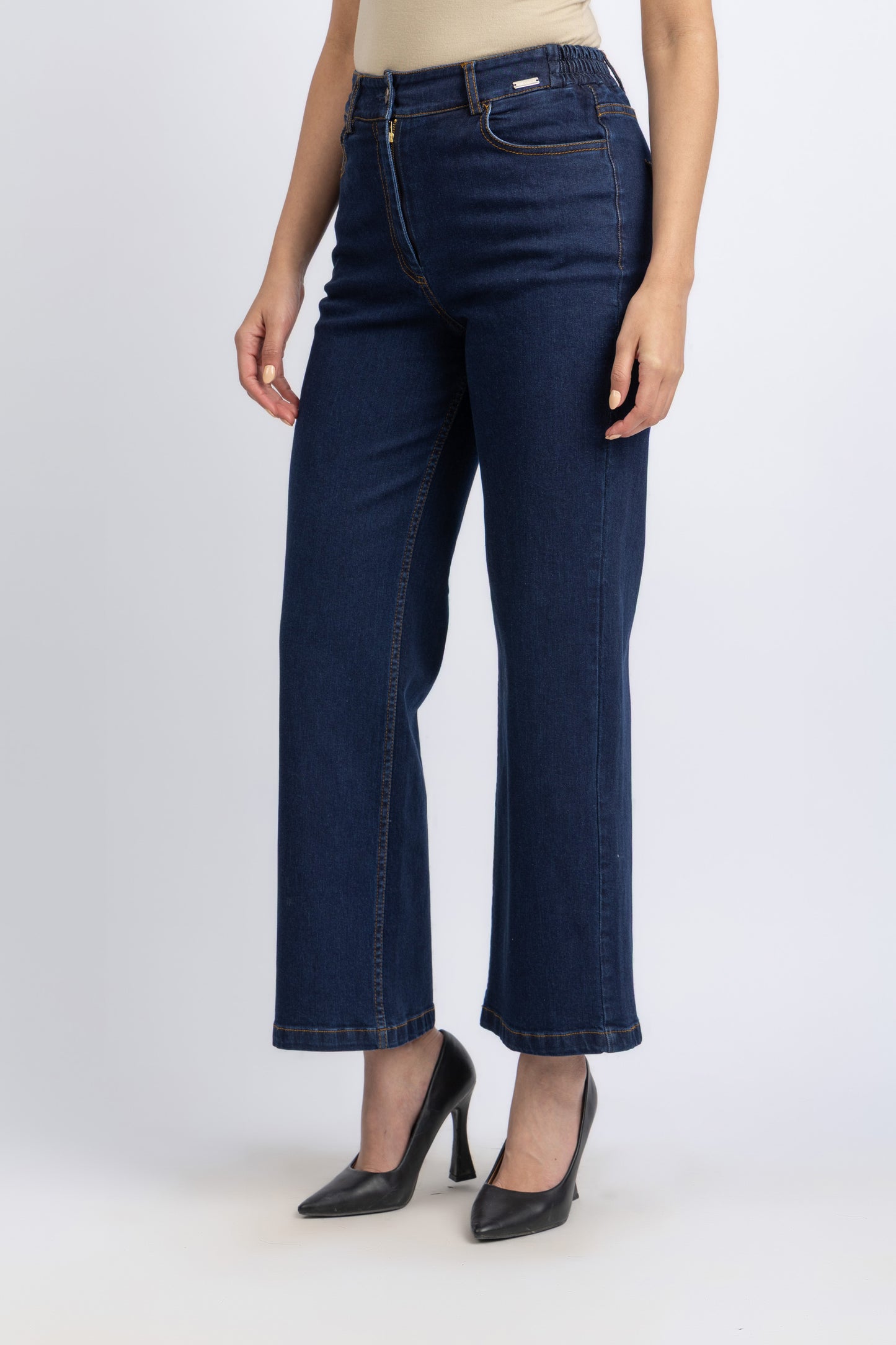 jeans pants
