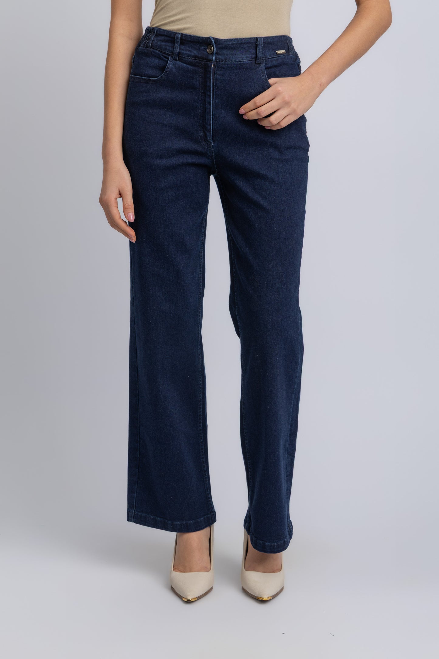 jeans pants
