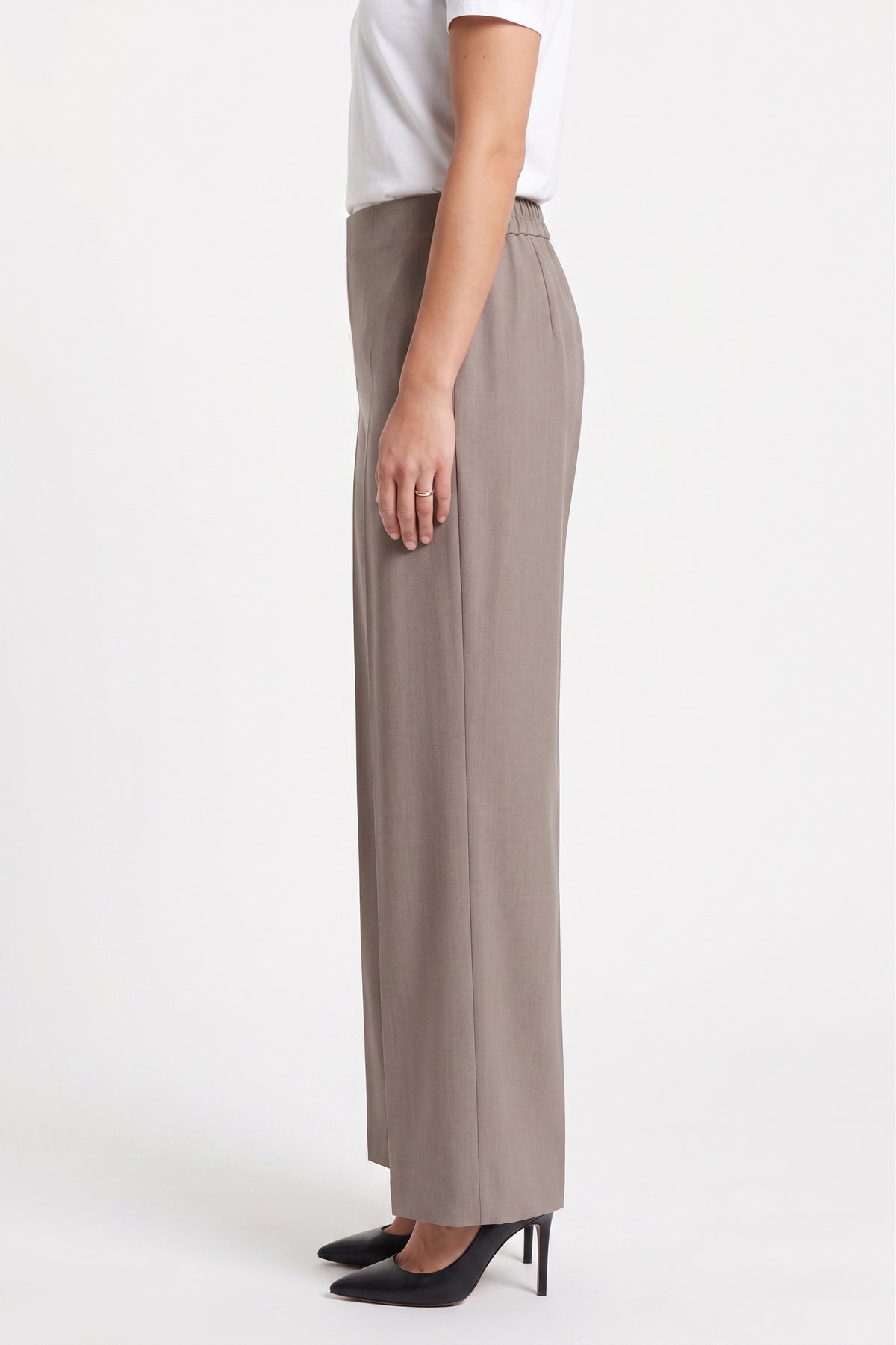 crepe pants