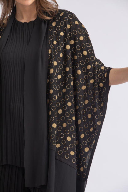 One size knitwear poncho