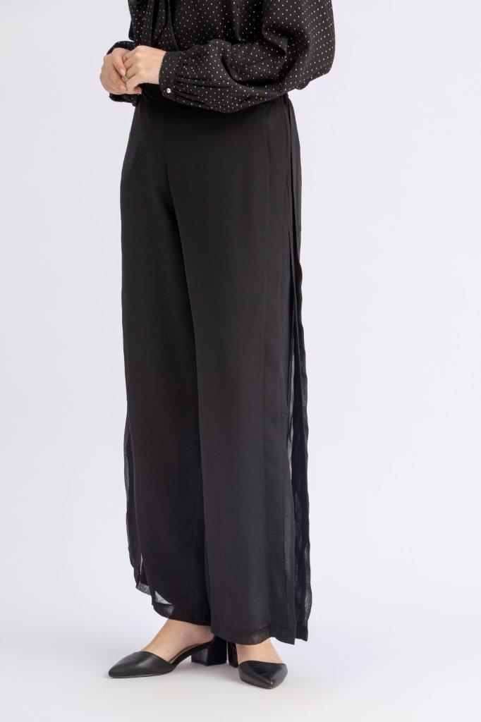Basic wide cut silk feel crepe pants  with a chiffon layer
